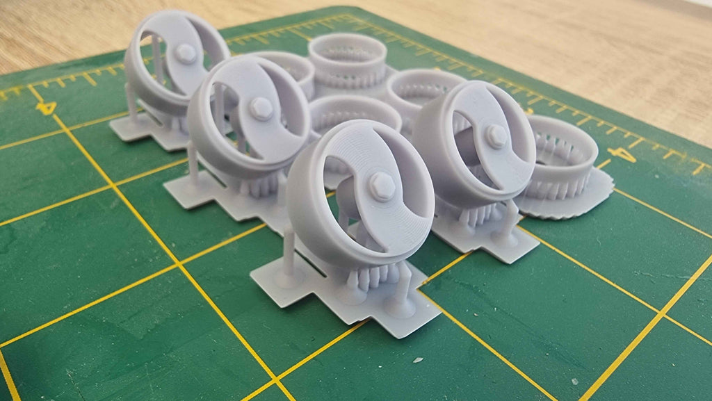 17-Inch Boyd Deuces Wheel & Tire Set – 1/24 Scale