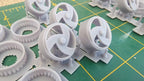 17-Inch Boyd Tri Fan Wheel & Tire Set – 1/24 Scale