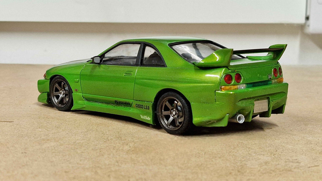 Tamiya Nissan Skyline R33 GT-R VeilSide Body Kit – 1/24 Scale