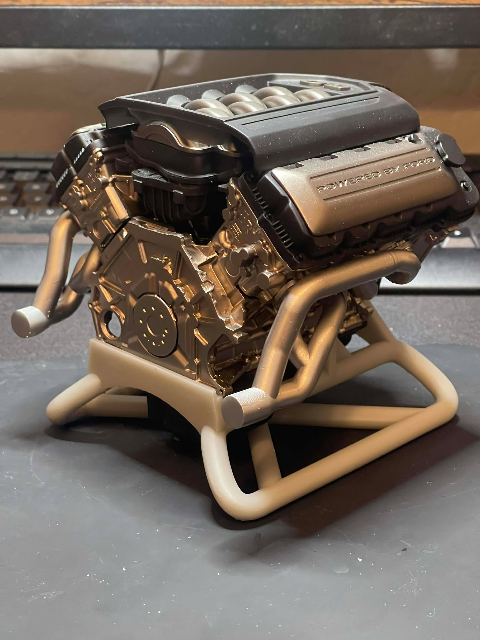 1/6 Masterworks Ford Coyote 5.0 Engine - Model Maker's Workshop