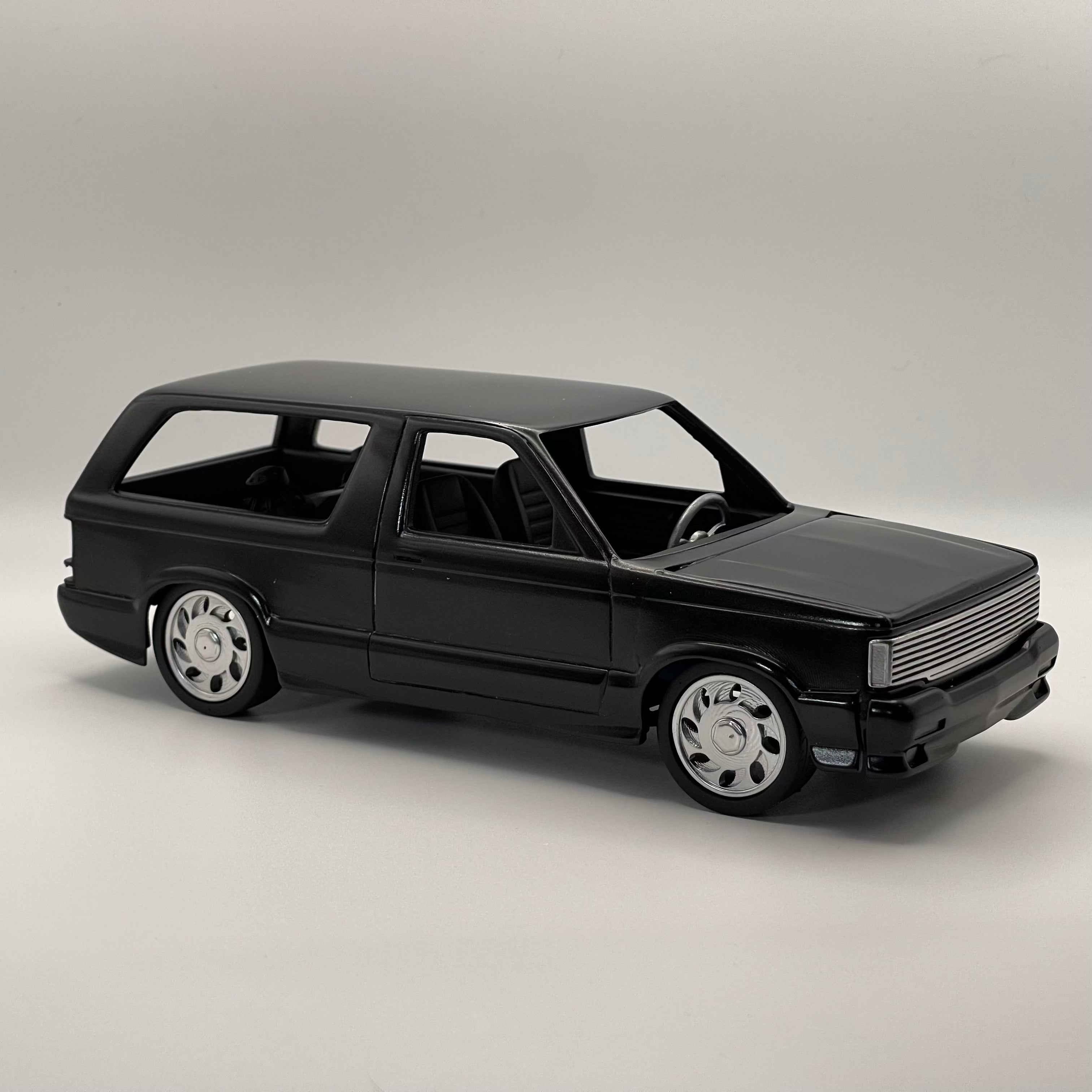 1984 Chevrolet S-10 Blazer – 90's Street Version