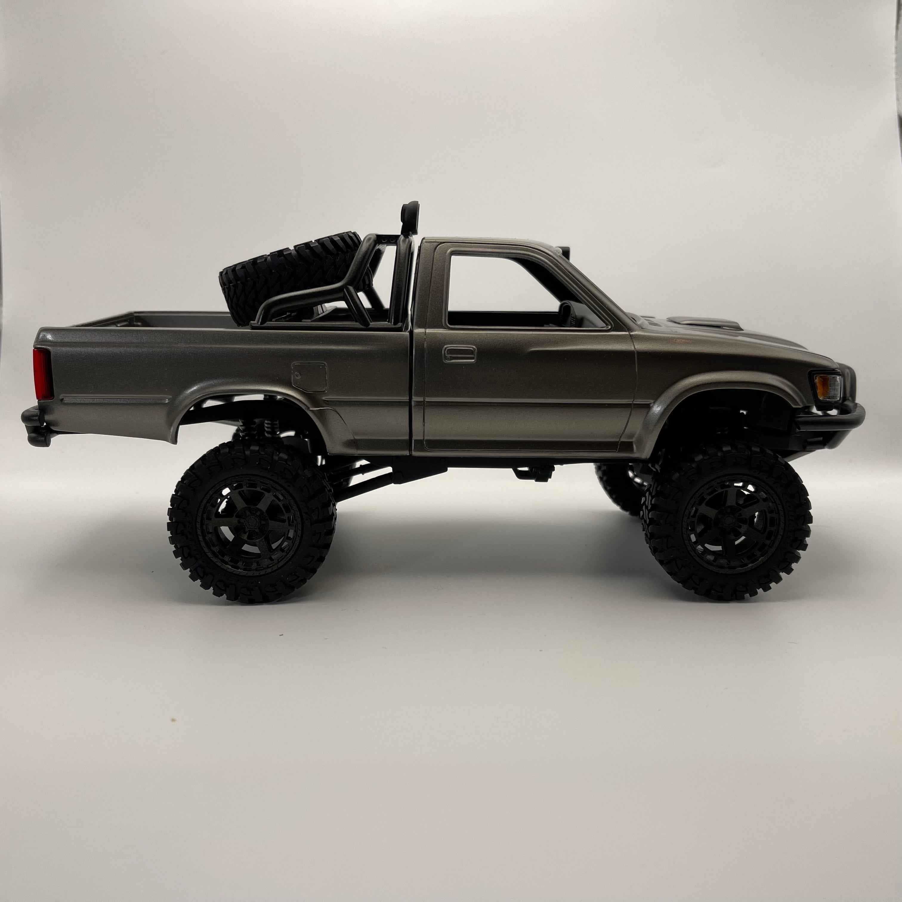 1992 Toyota Pickup Off-Road / Overland Trans Kit – 1/20 Scale