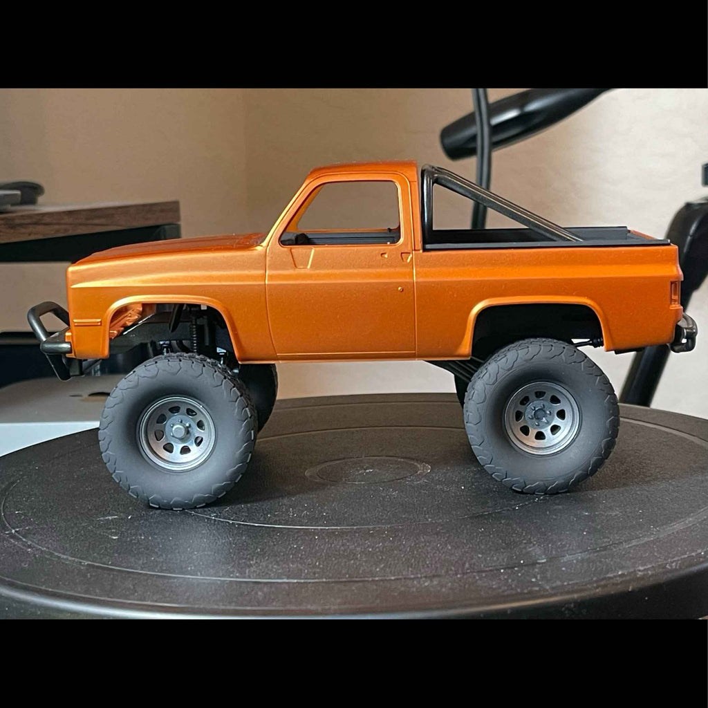 1/25 Scale Revell K5 Blazer Full Upgrade Kit – Lifted or Bagged Versions